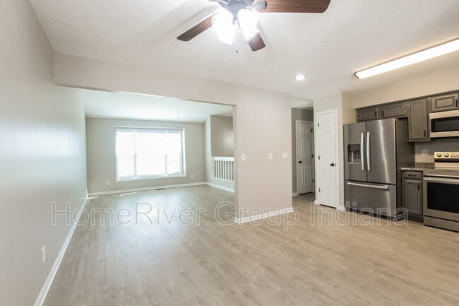 Foto del edificio - 5856 Echo Way