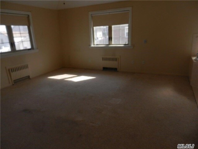 Building Photo - 381 Marguerite Ave