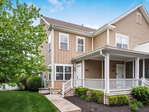 Building Photo - 53 Traditions Way