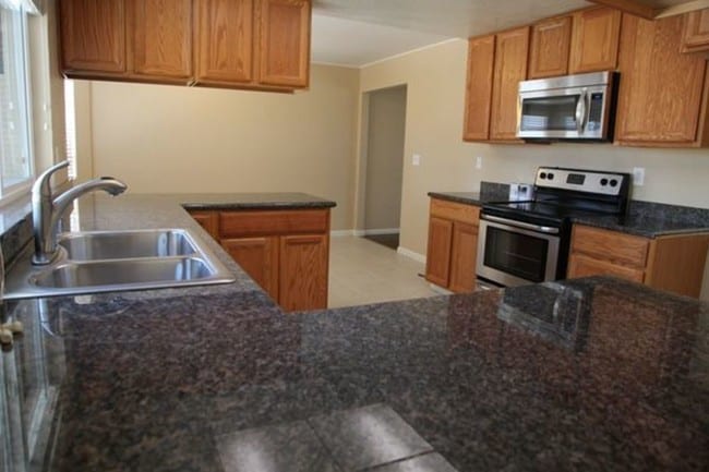 Foto del edificio - 2308 Wildwood Ct