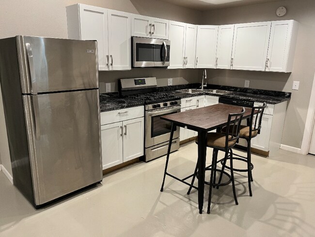 Foto del edificio - 2714 E 15th St