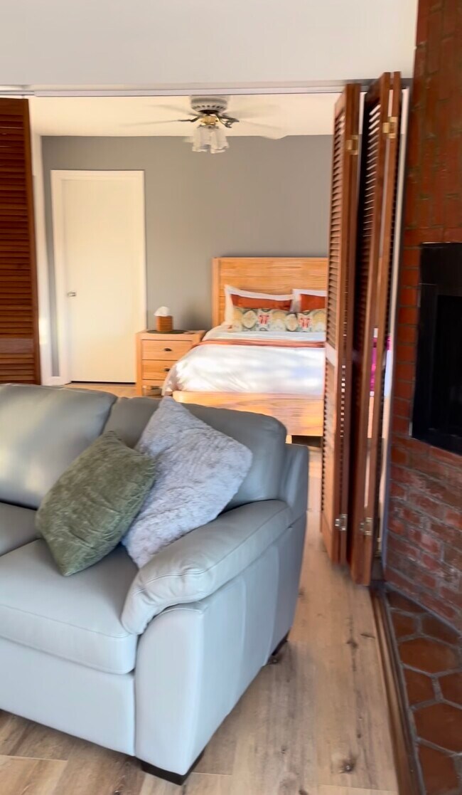 Foto del edificio - 2807 Pelham Pl