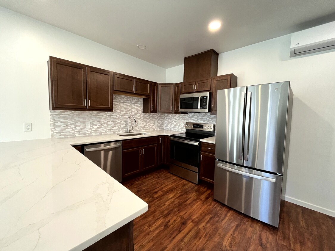 Kitchen - 1207 Broadway