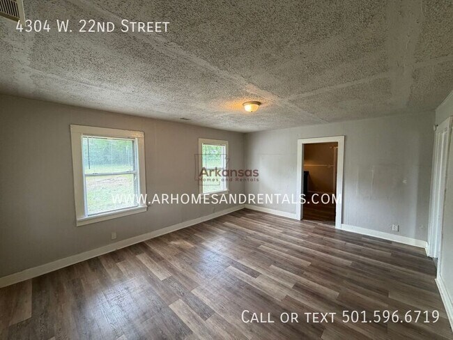 Foto del edificio - 4304 W 22nd St