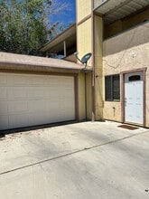 Building Photo - 912 W Graaf Ave