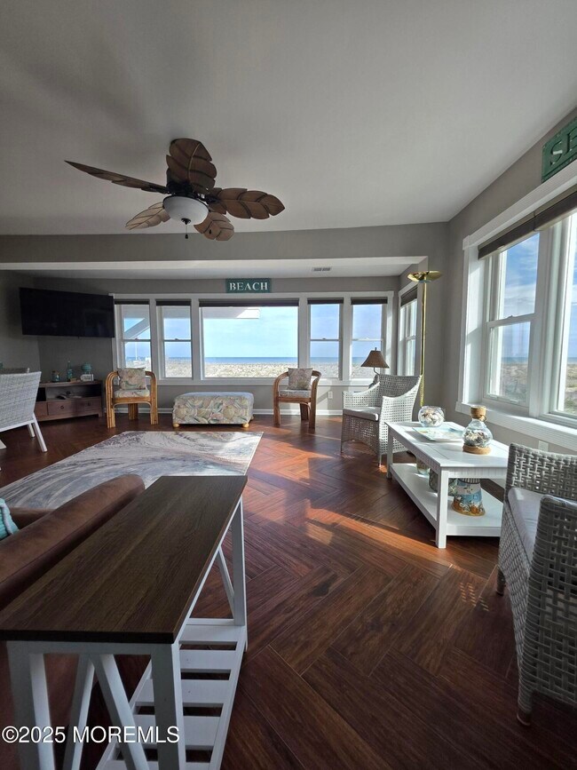 Building Photo - 42 Dune Terrace