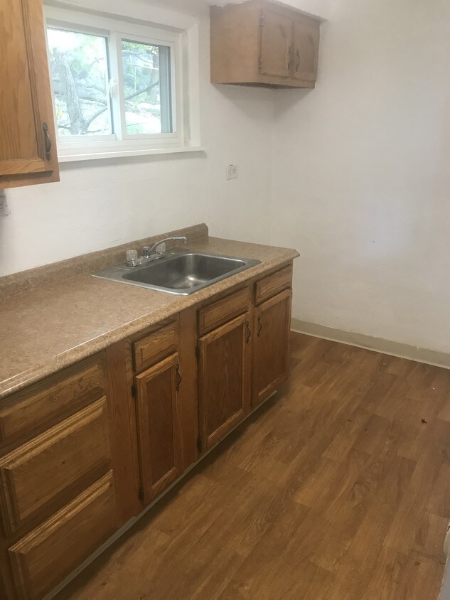 Building Photo - 1738 Wright St