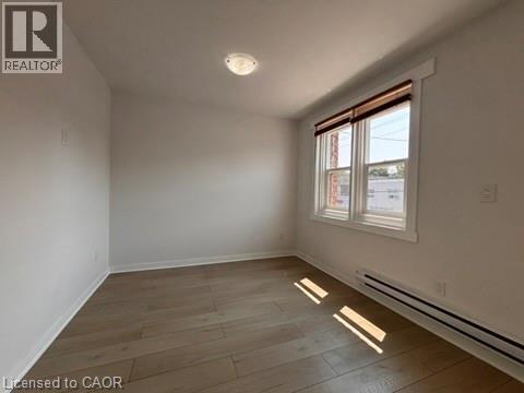 Photo du bâtiment - 757 Barton St E