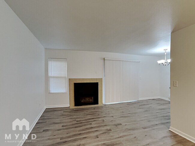 Foto del edificio - 9805 Avondale Rd NE