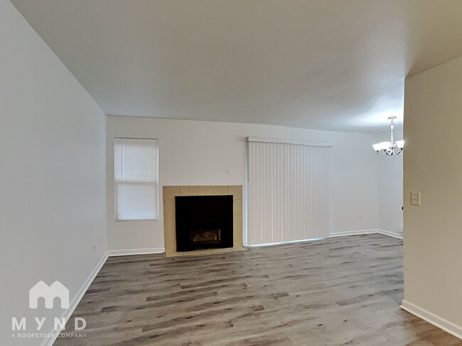 Building Photo - 9805 Avondale Rd NE