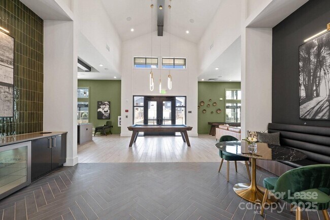 Foto del edificio - 13330 Maize Ln