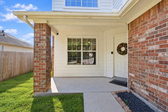 Foto del edificio - 9519 Maple Green Ln