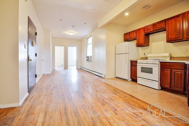 Building Photo - 101 Truxton Street #2AR