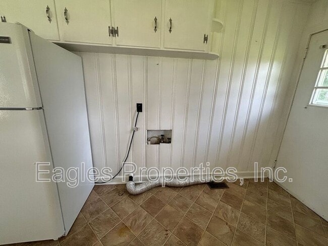 Foto del edificio - 502 N Sycamore St
