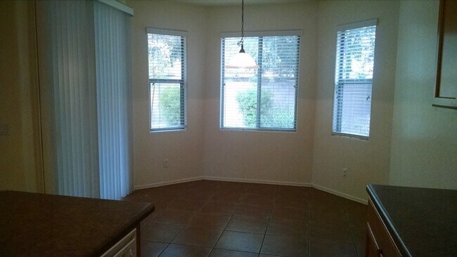 Foto del edificio - Great Rental 3 Bed 2 Bath at Ellsworth and Rittenhouse