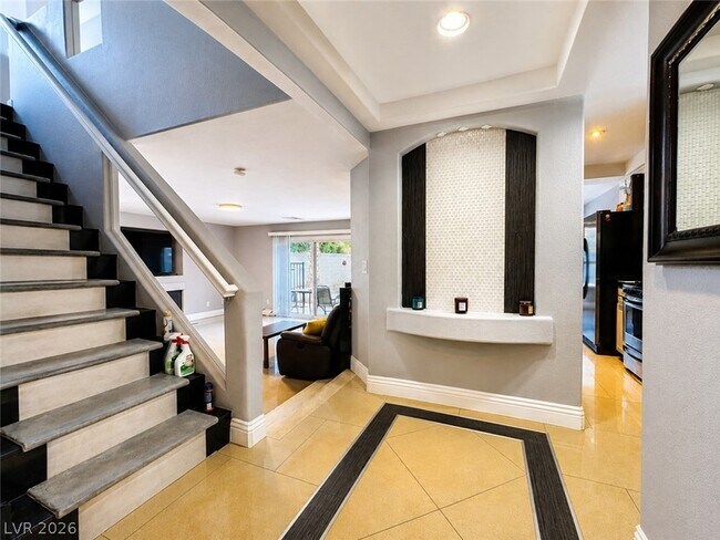 Building Photo - 9706 Powell Plateau Ct
