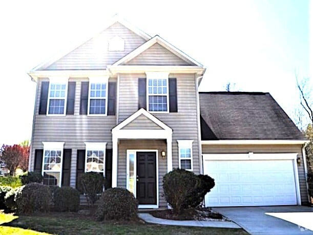 Building Photo - 720 Waterbrook Ln