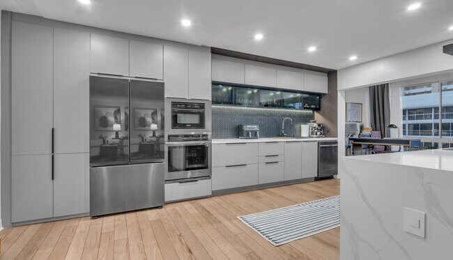 Foto del edificio - 3051 NE 47th Ct