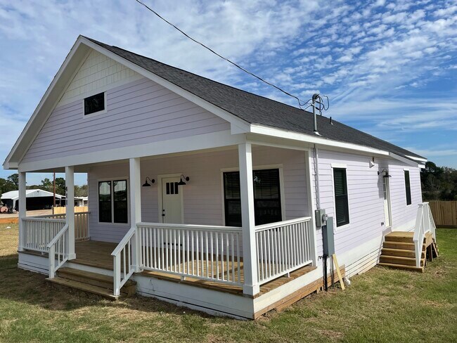 Foto del edificio - 411 N Holland St