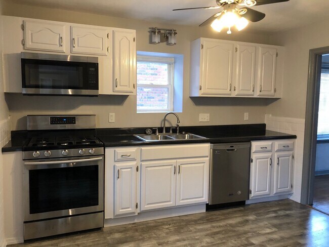 Building Photo - Beautiful  Renovated Home with Finished Ba...