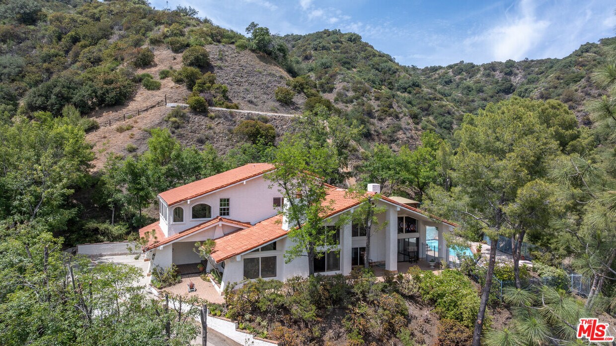 Foto principal - 13033 Sky Valley Rd