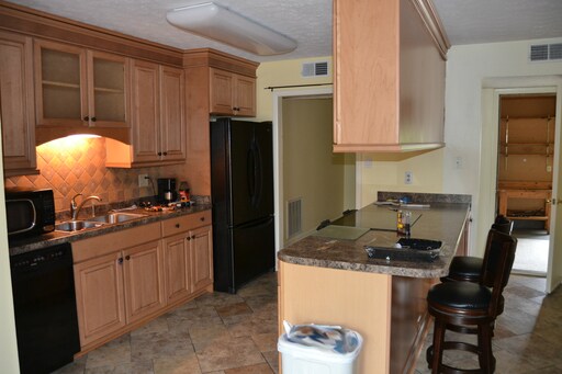 Building Photo - 6821 Buttermere Dr