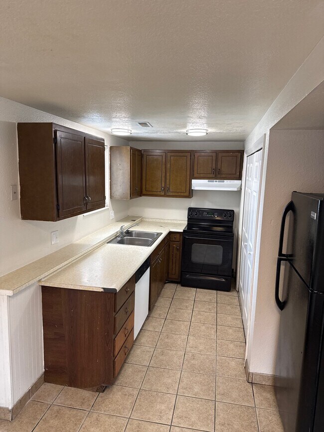Building Photo - 4435 S 4000 W