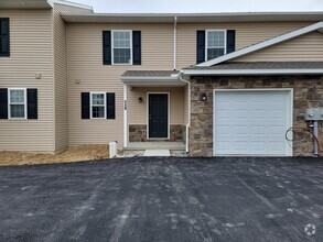 Building Photo - 128 Robert Cir