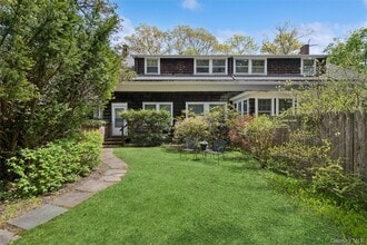 Building Photo - 208 Wheatley Rd