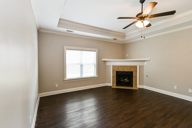 Building Photo - 3024 Magnolia Dr