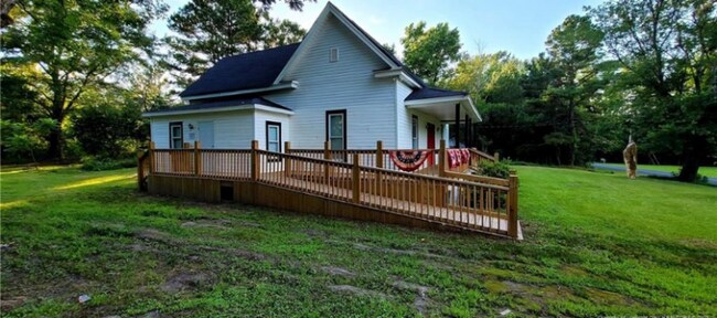 Foto del edificio - 434 Grimsley Rd