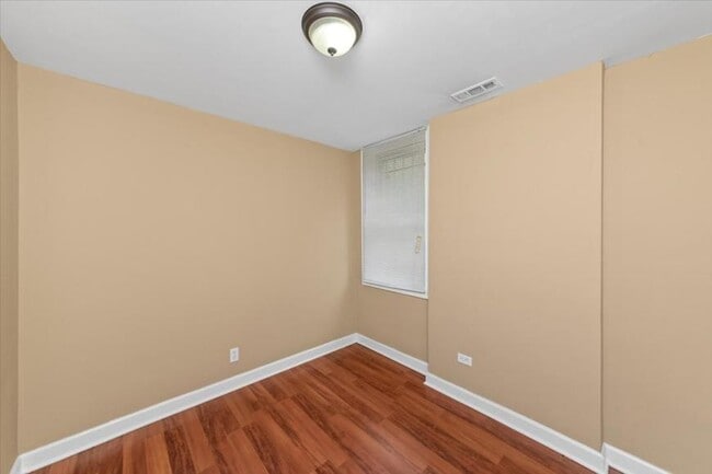 Foto del edificio - 1 bedroom in Chicago IL 60623