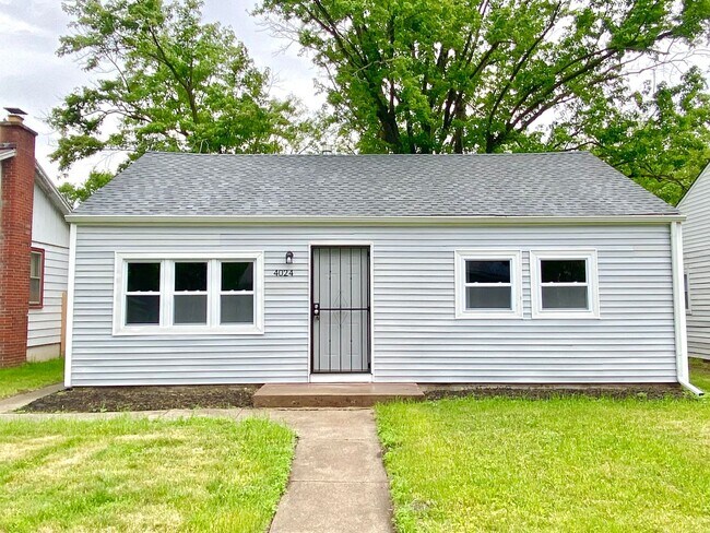 Foto del edificio - Updated 2 Bedroom Home in Gary