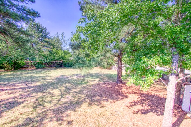 Building Photo - 209 Bayberry Ln