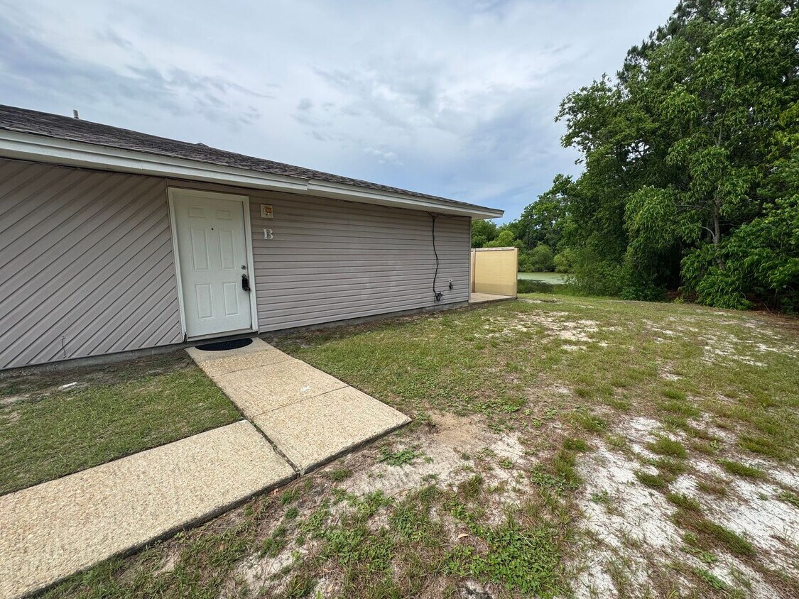 Primary Photo - Gulf Breeze - Greenbriar Estates - 2 bed, ...