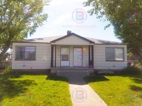 Building Photo - 100 Arden Cir