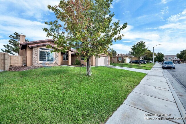 Foto del edificio - 38042 Grant Dr