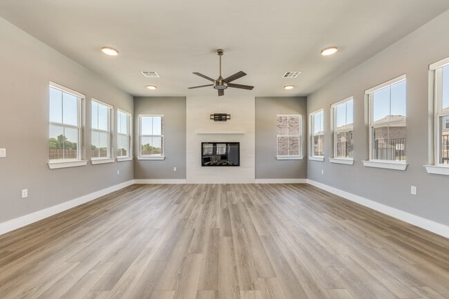 Building Photo - Four Cedars