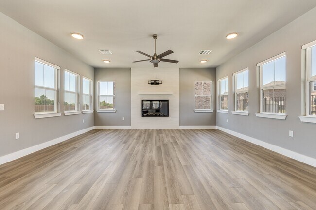 Foto del edificio - Four Cedars