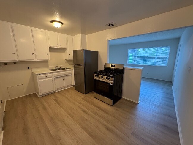 Foto del edificio - 656 3rd St