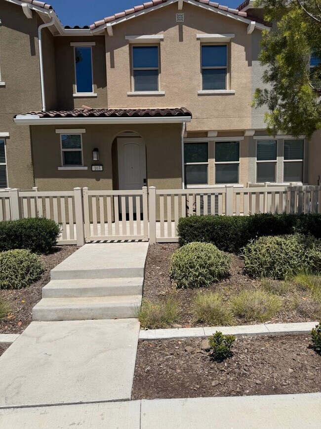 Building Photo - 3930 Lavine Wy