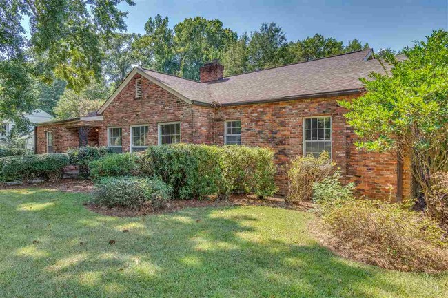 Building Photo - 4105 Oakridge Dr