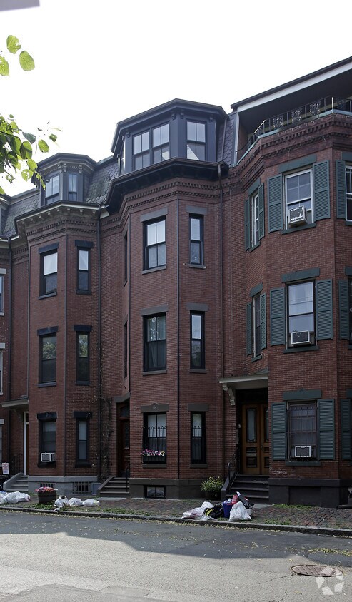 Building Photo - 38 Appleton St