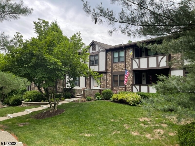 10 Heritage Dr Unit B, Chatham Township, NJ 07928 Room for Rent in