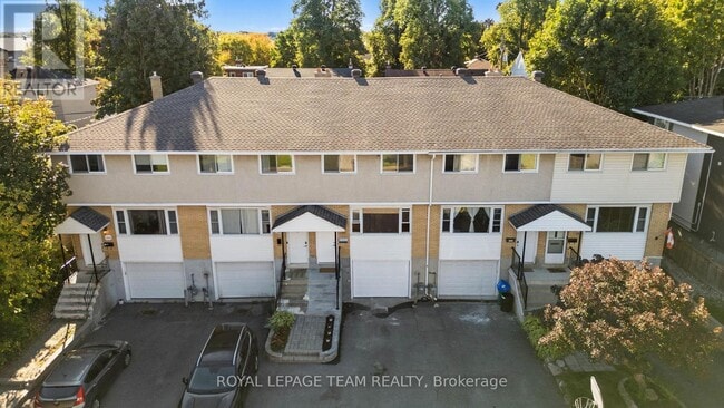 Photo du bâtiment - 1308 Summerville Ave