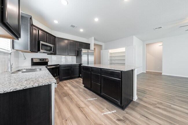 Foto del edificio - 4-Bedroom Temple Rental Near VA, Baylor Scott & White & Parks
