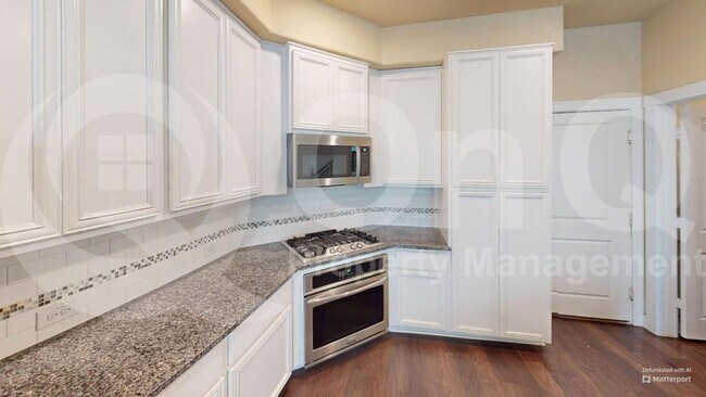 Foto del edificio - 2421 Magalia Ln