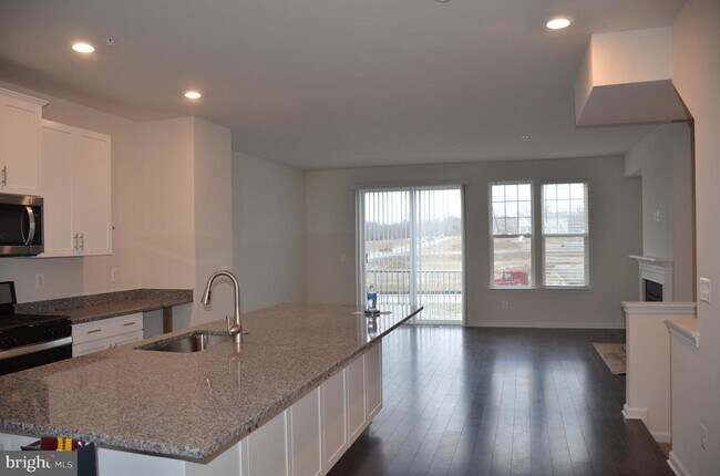 Foto del edificio - 5609 Tallyn Hunt Pl