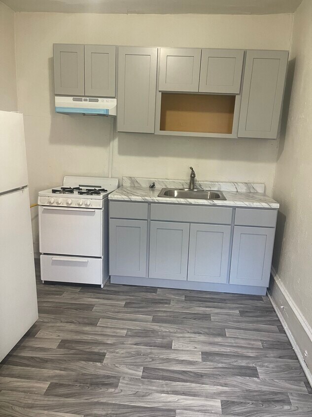 Foto principal - 5013 N Broad St
