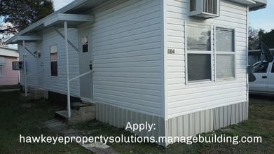 Building Photo - 104 Walnut Ln